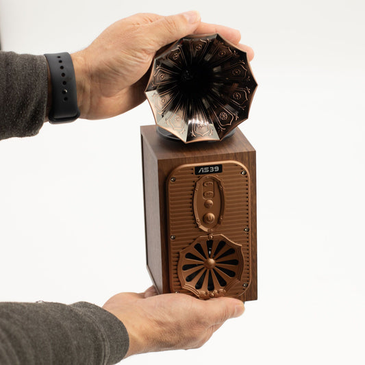 Retro Tall Gramophone Bluetooth Speaker – Extra Loud 8W