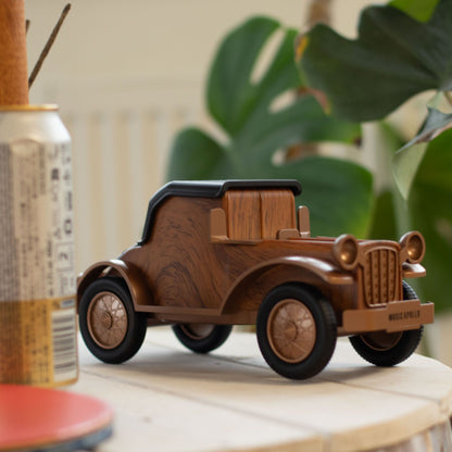 Retro Vintage Car Bluetooth Speaker & Phone Holder